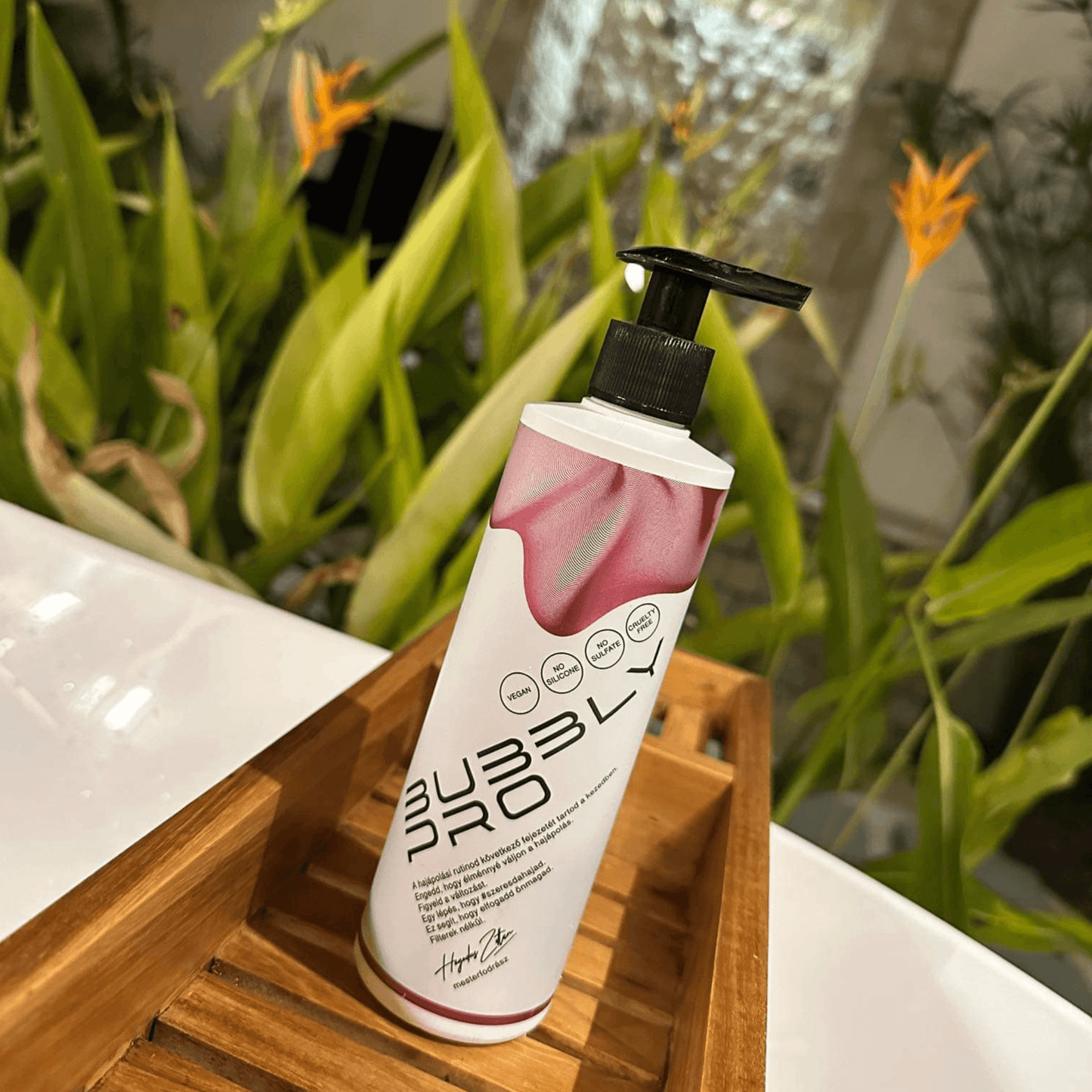 BubblyPro Repair Professzionális Sampon (göndör/szőkített/melírozott/igényebevett/roncsolt hajra)